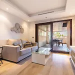 Oceanfront Luxury Living Εστεπόνα