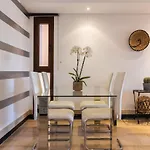 Oceanfront Luxury Living Διαμέρισμα *
