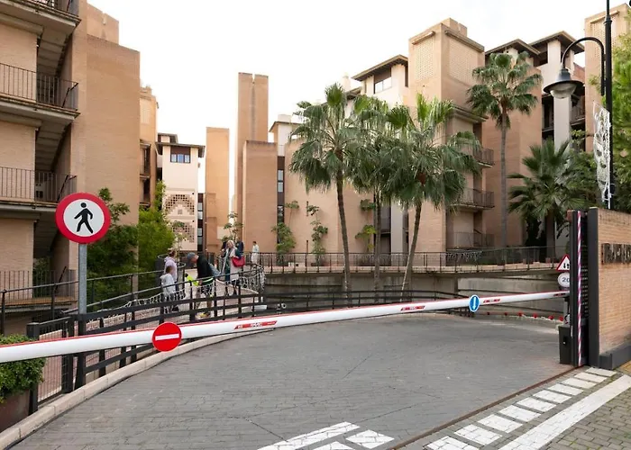 Oceanfront Luxury Living 公寓 *