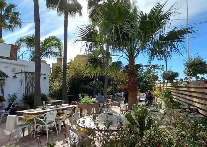 Oceanfront Luxury Living * 埃斯特波纳