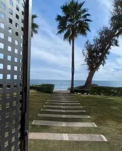 Lägenhet Oceanfront Luxury Living *